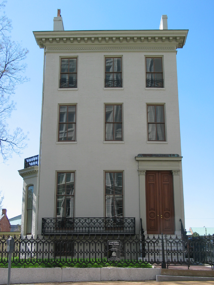 Residential home in Georgia or Texas